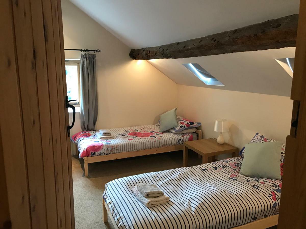 Вилла The Stables Hope Bowdler Экстерьер фото